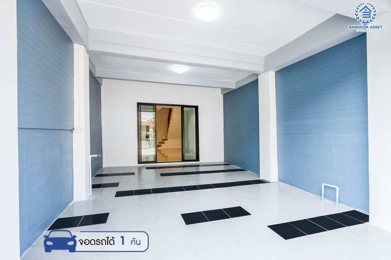 บ้านมือสองตกแต่งใหม่ ม.พระปิ่น2 ติดถนนบรมราชชนนี เนื้อที่ 17 ตร.ว. ฟังก์ชันจัดเต็ม 3 ห้องนอน 2 ห้องน้ำ บนทำเลศักยภาพ เชื่อมต่อหลายเส้นทาง ใกล้เซ็นทรัลปิ่นเกล้า ม.มหิดล , ทางด่วน "กาญจนาภิเษก"